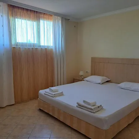 Dreambg In Santa Marina סוזופול