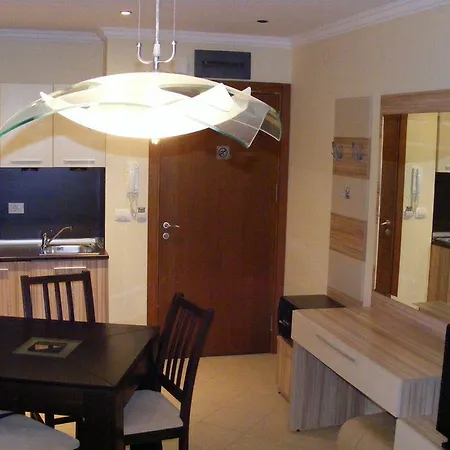 ドリームbg アパートホテル 3*