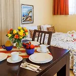 Dreambg Apartments In Santa Marina سوزوبول
