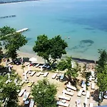 Dreambg Apartments In Santa Marina 3*