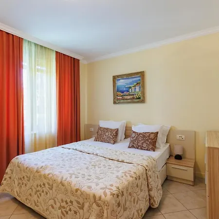 Dreambg In Santa Marina, סוזופול