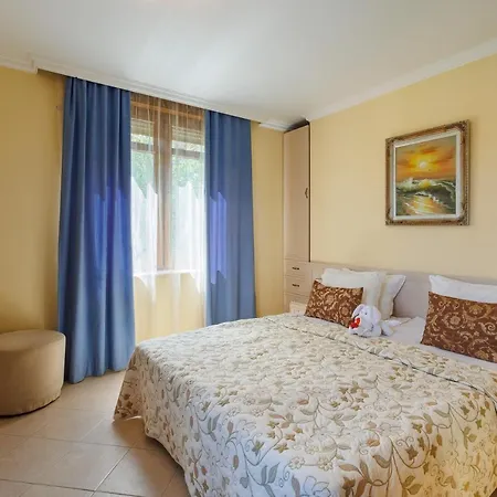 Dreambg In Santa Marina, מלון דירות סוזופול