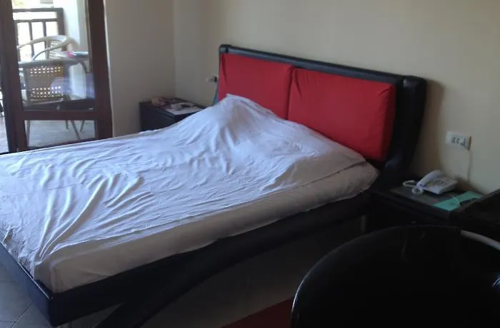 Dreambg מלון דירות 3*