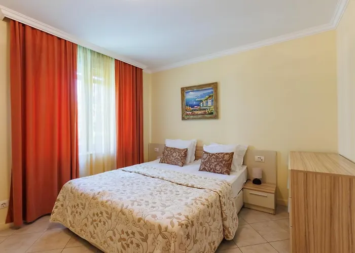 Dreambg Apartments In Santa Marina Σωζόπολη