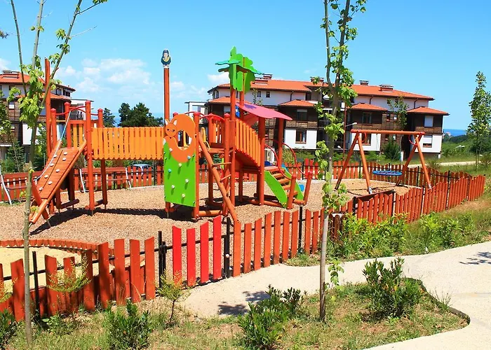 Apartmanhotel Dreambg Apartments In Santa Marina 3*