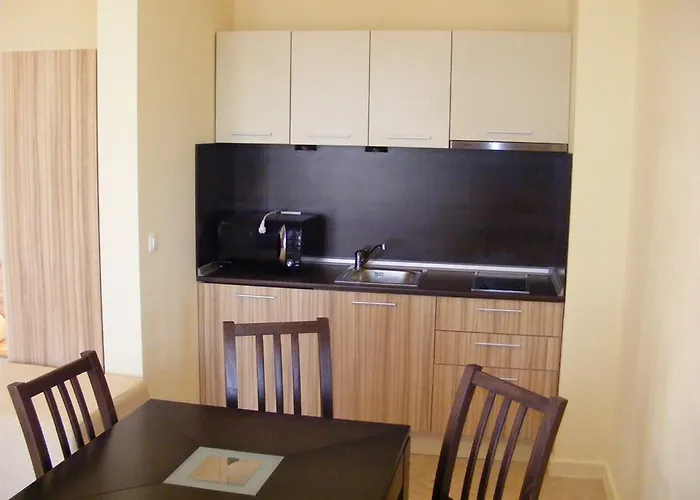 Apartmanhotel Dreambg Apartments In Santa Marina 3*